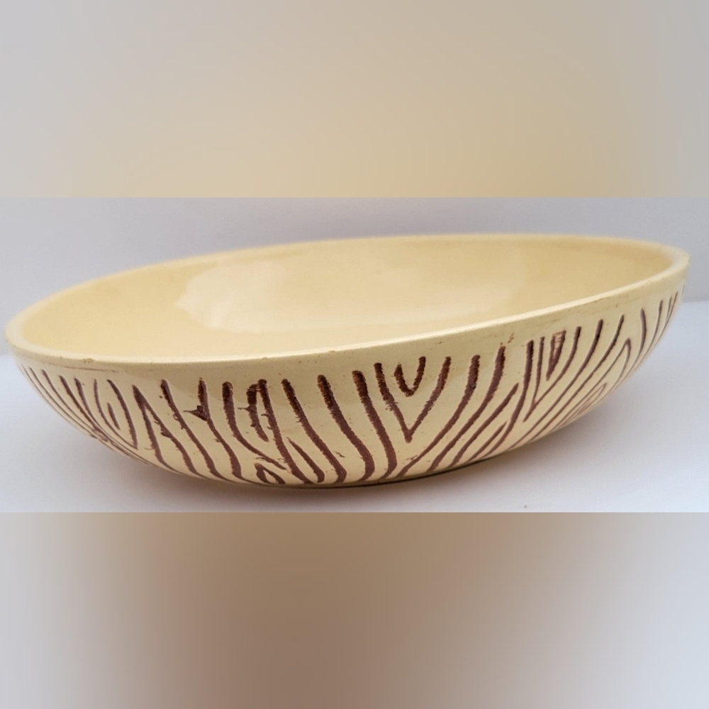 Rare pattern, Vintage Watt Oven Ware Spaghetti / Salad Bowl, 1940's No 611W, USA